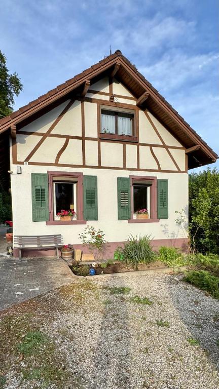 Ferienhaus am Schluchtensteig - Bed and Breakfast Weizen