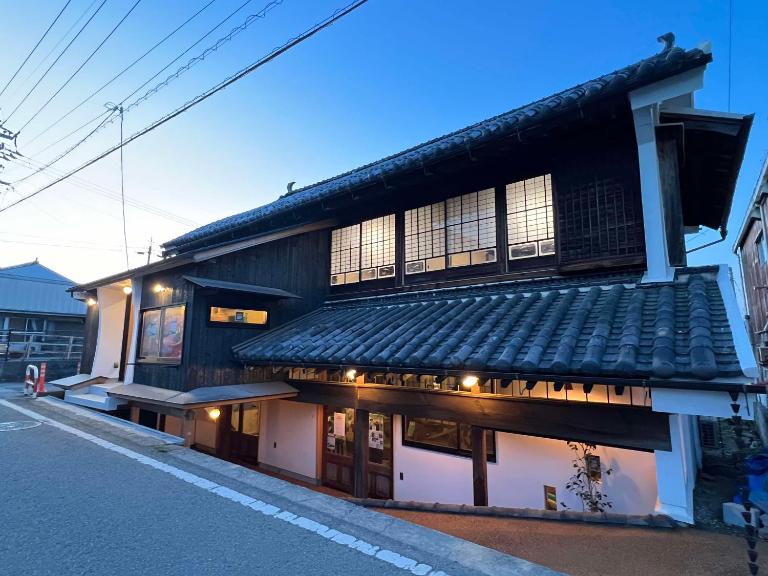 坂東商店guest room藍染めと宿 - B&B Yoshinogawa