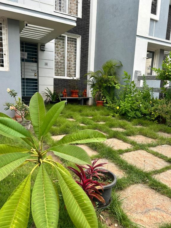 Beachside Bliss - Villa 32 - B&B Kālapettai