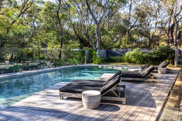 Bangalay Villa 15 just Steps from Seven Mile Beach - Bed and Breakfast Shoalhaven Heads