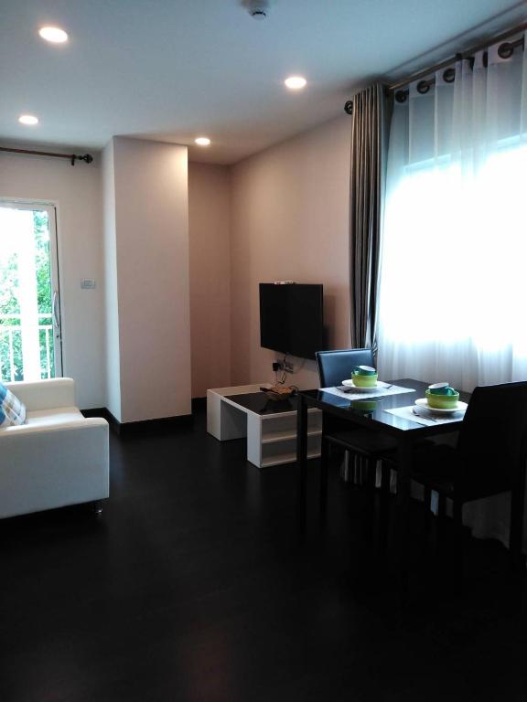 Bright & Stylish 1-Bedroom Apt Near Nimman #A206 - Bed and Breakfast Chiang Mai