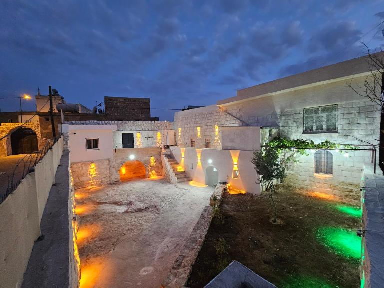 Tarihi Midyat Acar Konağı - Size Özel Müstakil Konak - B&B Midyat