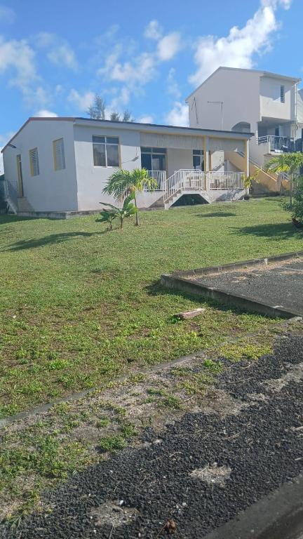 Au D LOCATION 2 - Bed and Breakfast Grand-Bourg