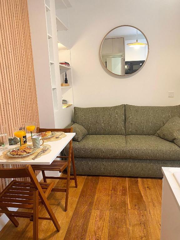 Modern & Chic Studio Paris 17- Perfect Location - Ferienwohnung Paris