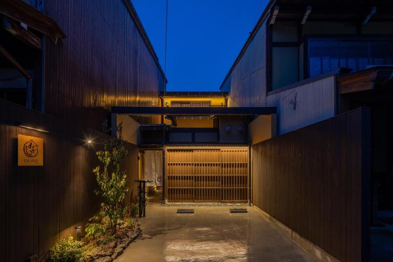 ねどこ GRANQ - Open-air Artificial Onsen & Barrel Sauna - Bed and Breakfast Takayama