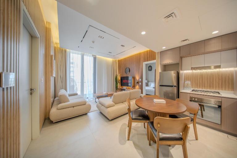 2BR Aljada Apartment - 3 Washrooms - Sleeps 6 - Boulevard - B&B Sharja