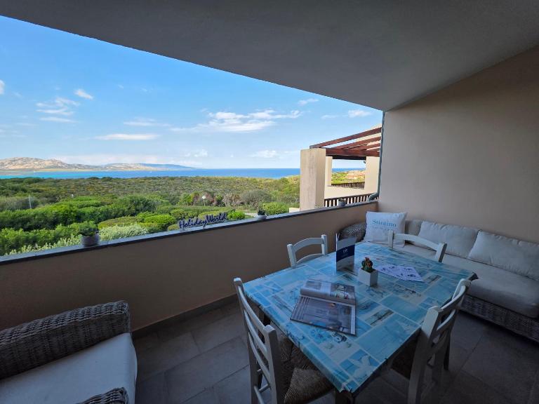 Casa Joy by Holiday World - Bed and Breakfast Stintino