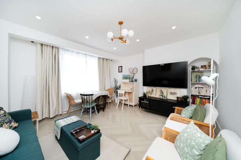 Newly Refurbished Two Bedroom Garden Flat - Sleeps 6 - B&B Londres