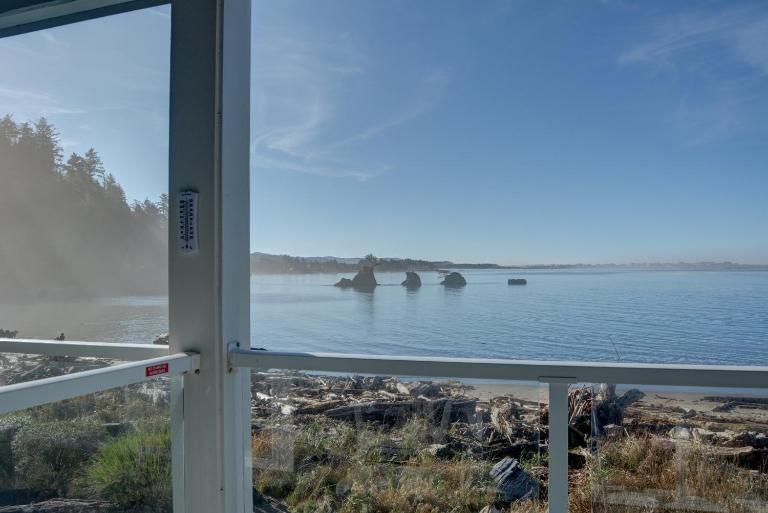 Waters Edge 212 - B&B Lincoln City