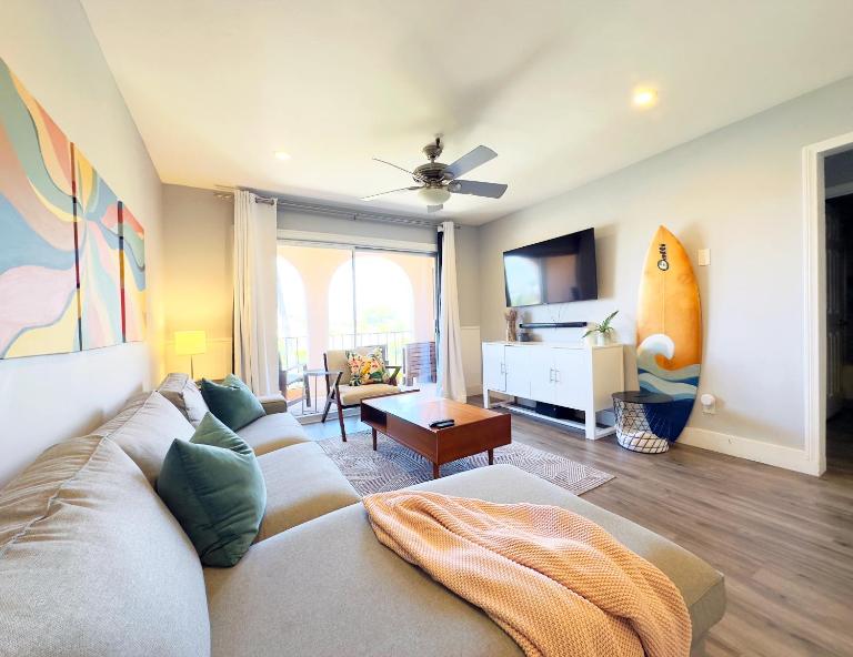 2 bed 2 bath penthouse condo with AC and Ocean Views - Ferienwohnung San Diego