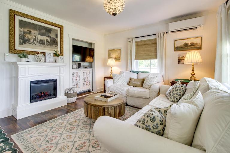 ‘Shepard Cottage’ Near Wilmington & Wedding Venue - B&B Burgaw