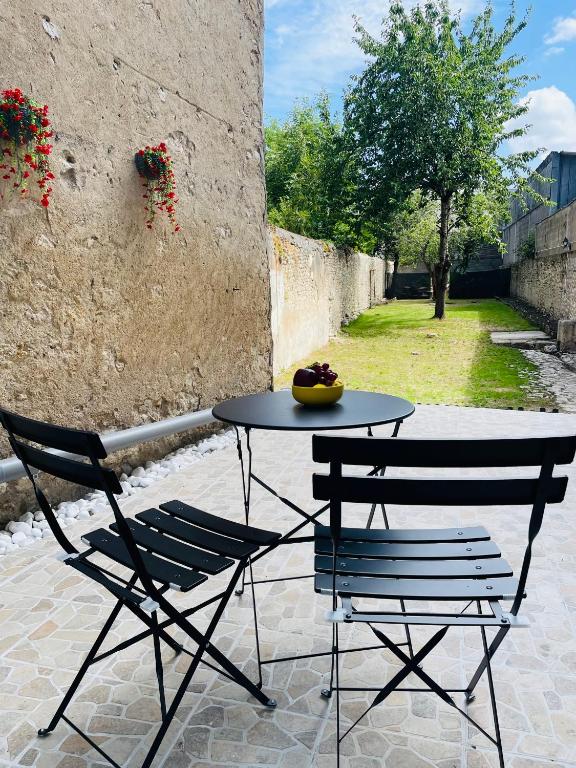Charmant 35m2 neuf terrasse & jardin centre ville - B&B Blois