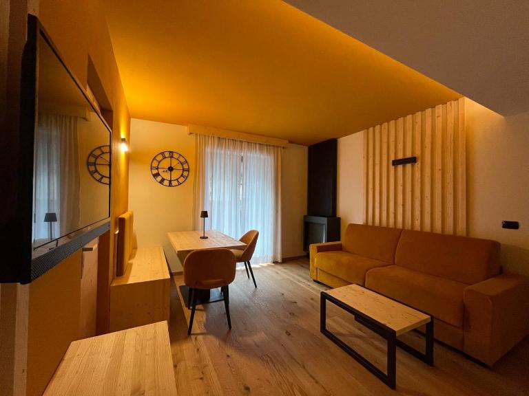 Rauzi apartments - Chambres d'hôtes Malè