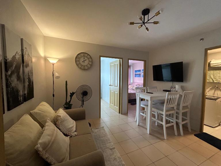 ILOILO condo with iloilo river&sunset view - B&B Iloilo City