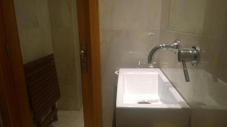 Marginal Luminous Beach Apartment - B&B Vila do Conde