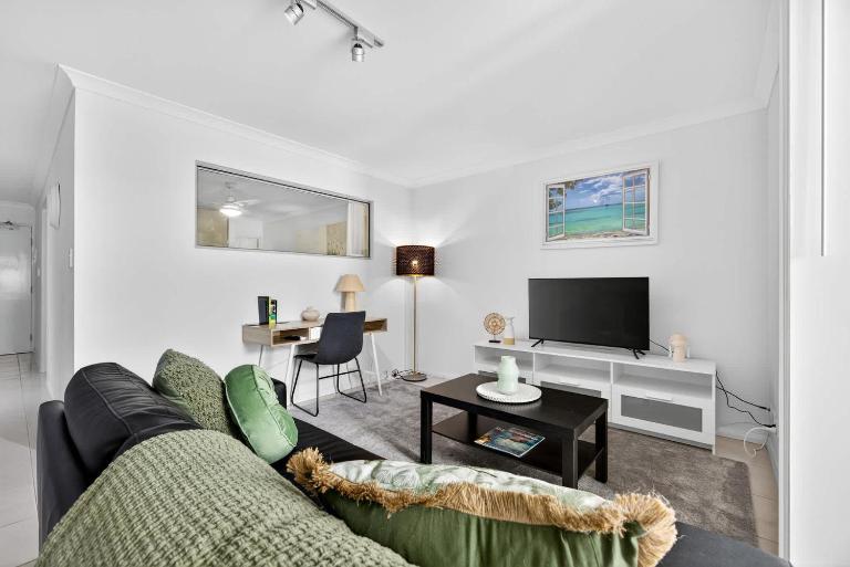 Modern Coastal Escape in the Heart of Rockingham - Ferienwohnung Rockingham