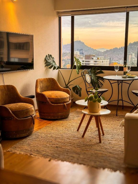 Luminoso 3BR en Las Condes - Parque Arauco - Vista y Ubicación top - B&B Santiago