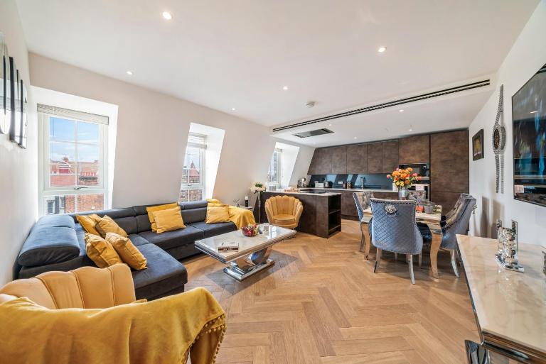 Panoramic Perfection Marble Arch 2BR Penthouse 74 - B&B Londra