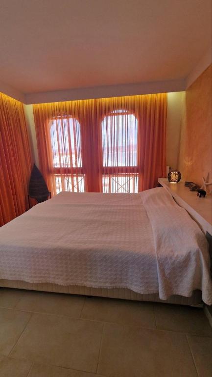 Beachfront Apartment Oasis VIP Club - B&B Slanchev Bryag