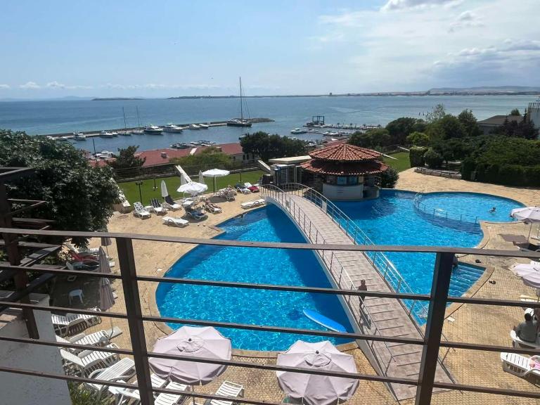 Private apartment in complex Diamond - B&B Saint Vlas