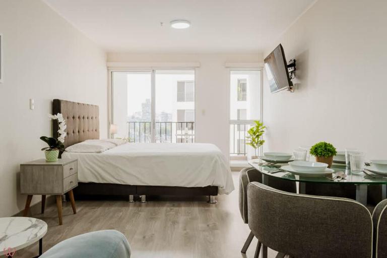 1BR Stunning View & Pool in Barranco - Bed and Breakfast Lima