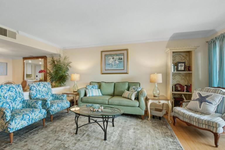 Amelia Surf and Racquet Club Condo - Ocean Front - 3rd Floor - Pools - Tennis Courts - Sleeps 4 - B&B Fernandina Beach