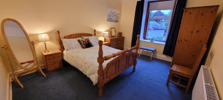 Pitlochry North Wing Apartment - very central - Chambres d'hôtes Pitlochry