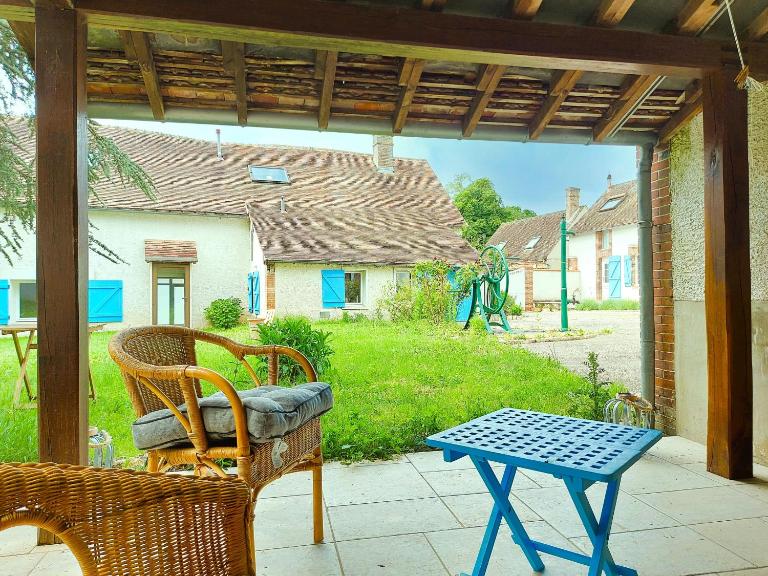 Gîte paisible avec jardin, proche nature et sites historiques, idéale pour détente et activités outdoor. - FR-1-581-138 - Bed and Breakfast Ouerre
