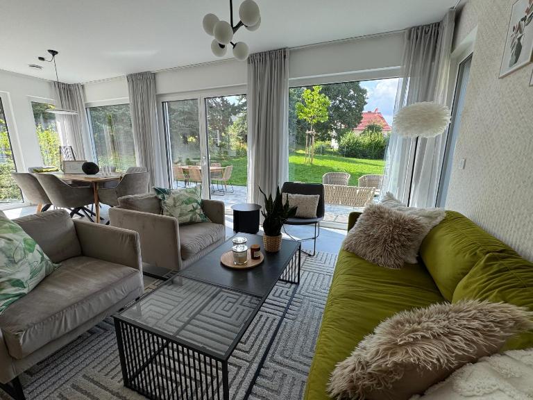 ZugZuflucht-neues, modernes Ferienhaus - Ferienwohnung Freiberg