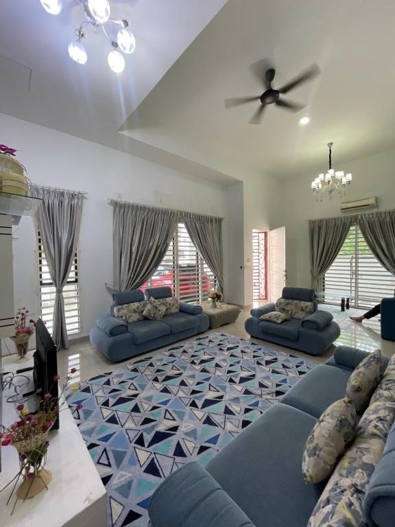 SemiD Double Storey Family Homestay - B&B Sungai Petani