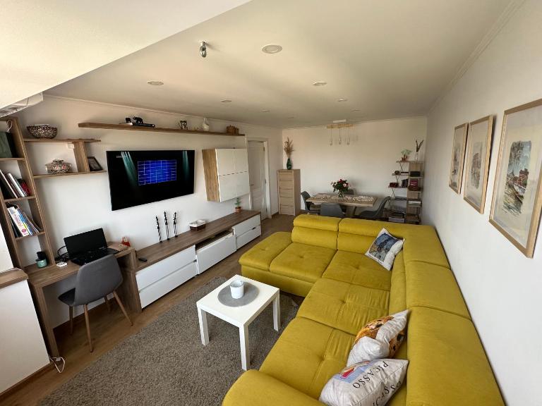 Central apartment - B&B Carei