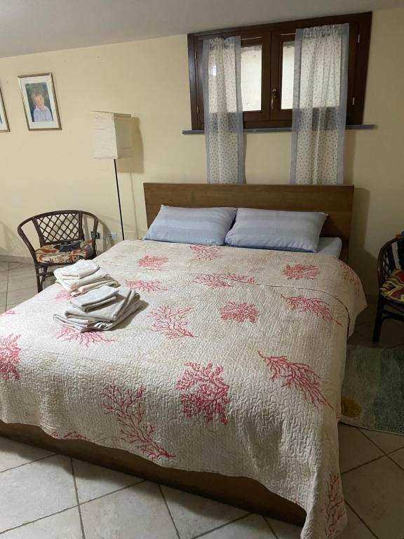 Basement apartment in holiday home - B&B Cecina