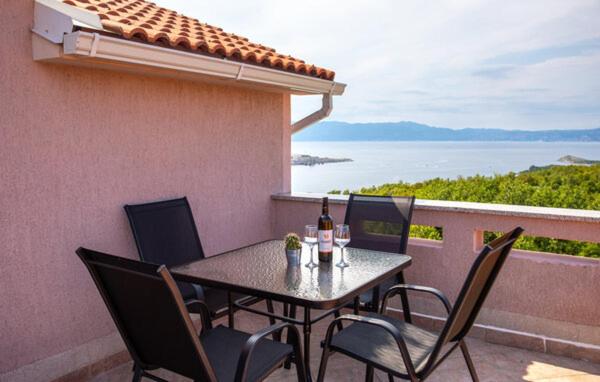 Apartman Nika - Ferienwohnung Omisalj