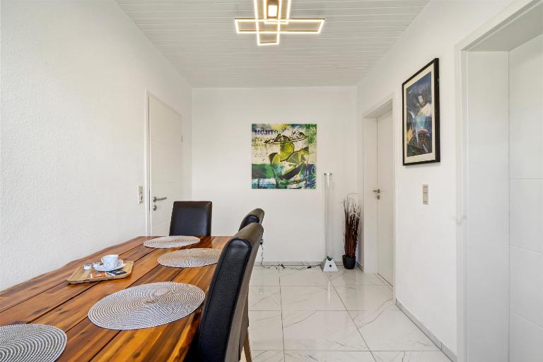 Business & Travel Apartment - Top Lage - 20 Min vom Frankfurt Airport - Bed and Breakfast Griesheim
