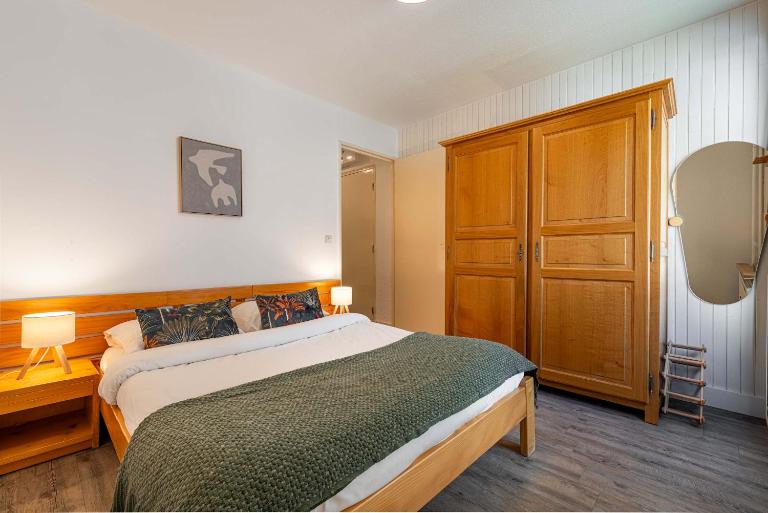 Residence Hauts de Chaviere, Ski In-Out with WiFi in Val Thorens, "V3" by Versant Collection - Bed and Breakfast Val Thorens