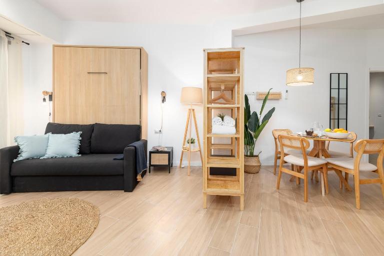 Travel Habitat Loft Parque de Cabecera - B&B Valencia