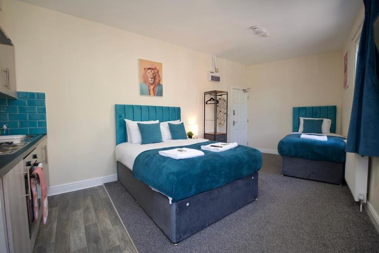 Belgrade Lodge Studio 2 - Netflix, WiFi, City Centre Gem - B&B Coventry