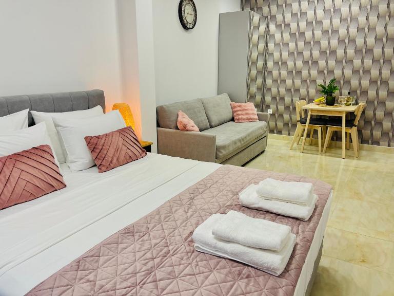 Narek luxury Apartment's - Bed and Breakfast Athene