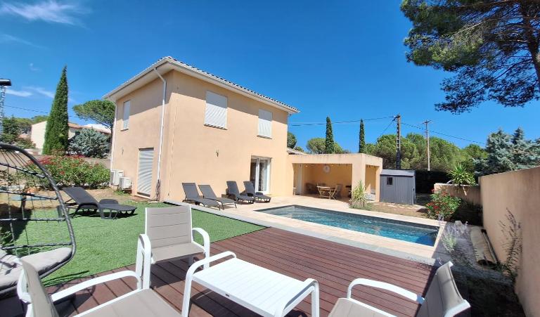 Jolie Villa avec piscine - B&B Vidauban