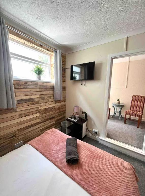 106 Brynmill - Room 3 - B&B Scleddau