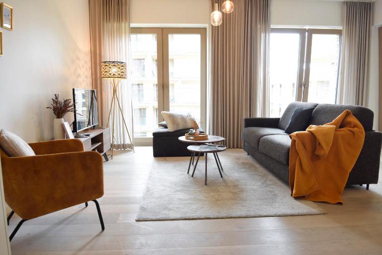 Bartine - modern and spacious flat near the sea, free parking space - Chambres d'hôtes Ostende