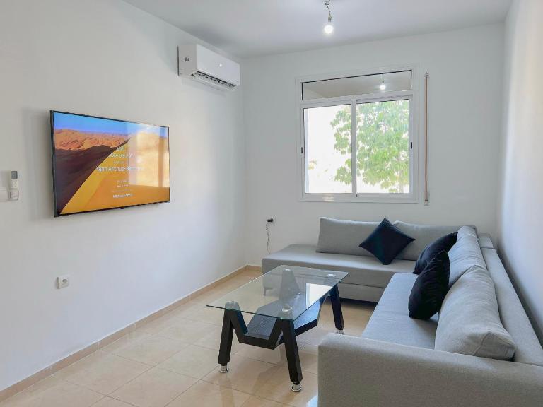 Casa Negra Modern Retreat Near the Beach - B&B Al Hoceima