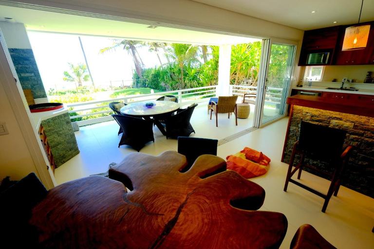 Beach Front Luxury, Praia do Forte, Feet in the Sand! - B&B Mata de São João