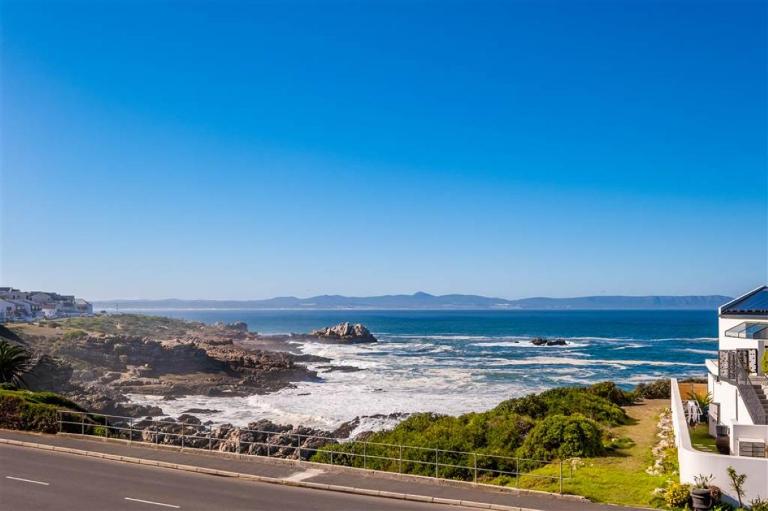 Breakwater Nr 4 holiday apartment - B&B Hermanus