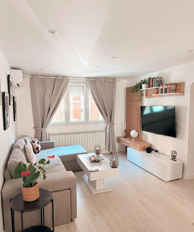 FANTASTIC APARTMENT, NEWLY RENOVATED - Chambres d'hôtes Madrid