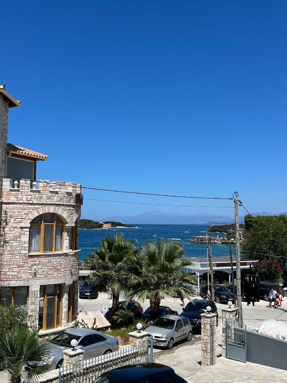 Mandi's Apartment - B&B Ksamil