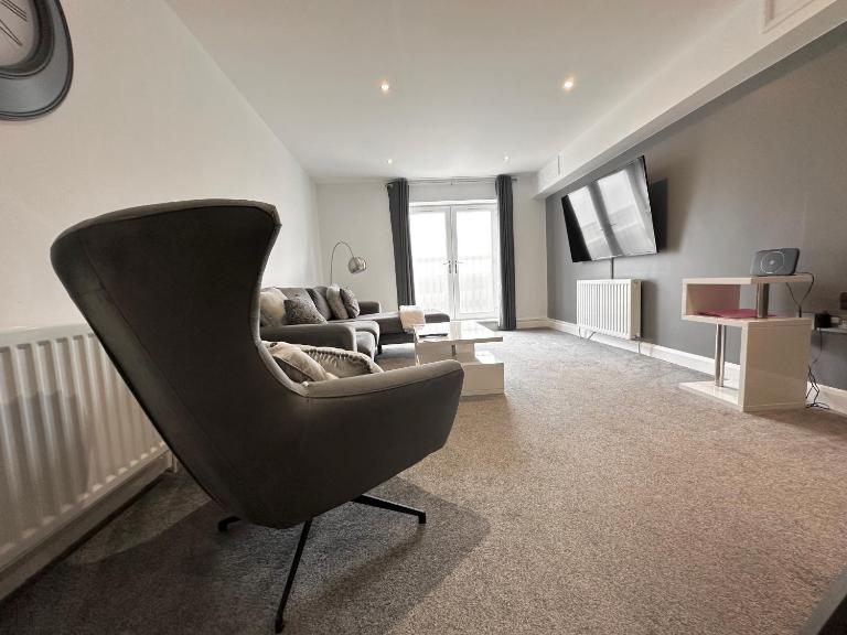 Silver Bay Apartment - Central, Private Parking - B&B Cleethorpes