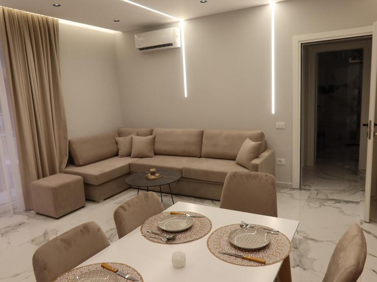 Marbel Sea View Apartments-3 Units-Shëngjin - Bed and Breakfast Shëngjin