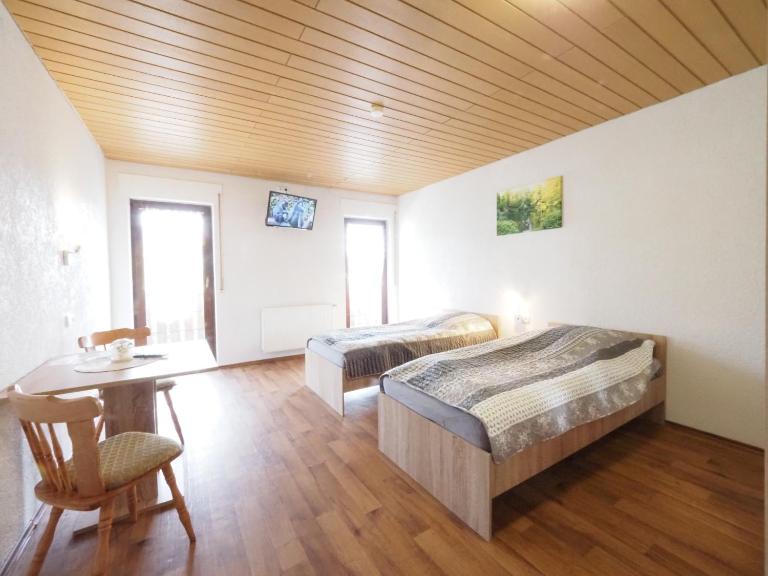 Nibelungen-Stubb mit einer Gemeinschaftsküche - Bed and Breakfast Elmshausen