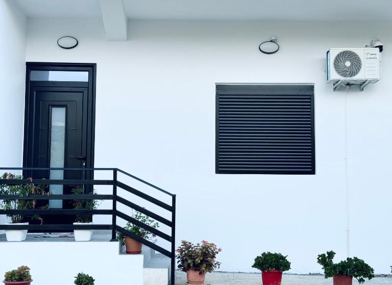 Ledio GuestHouse - Ferienwohnung Permet